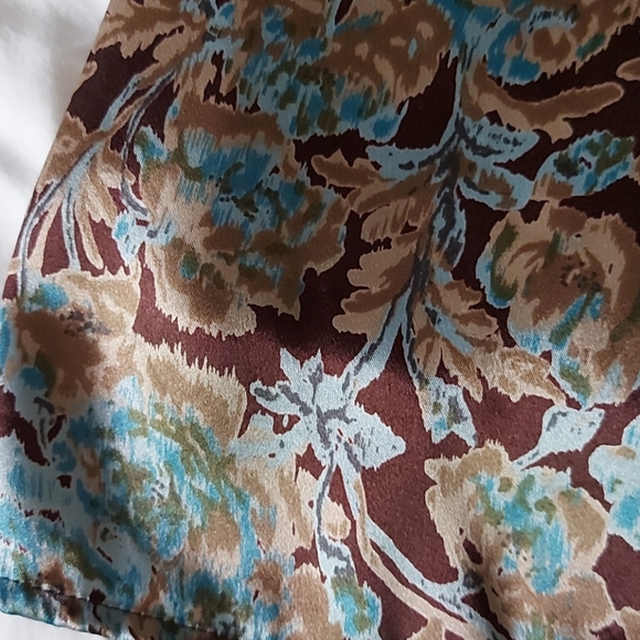 Silky A-line skirt - Picture 2 of 7